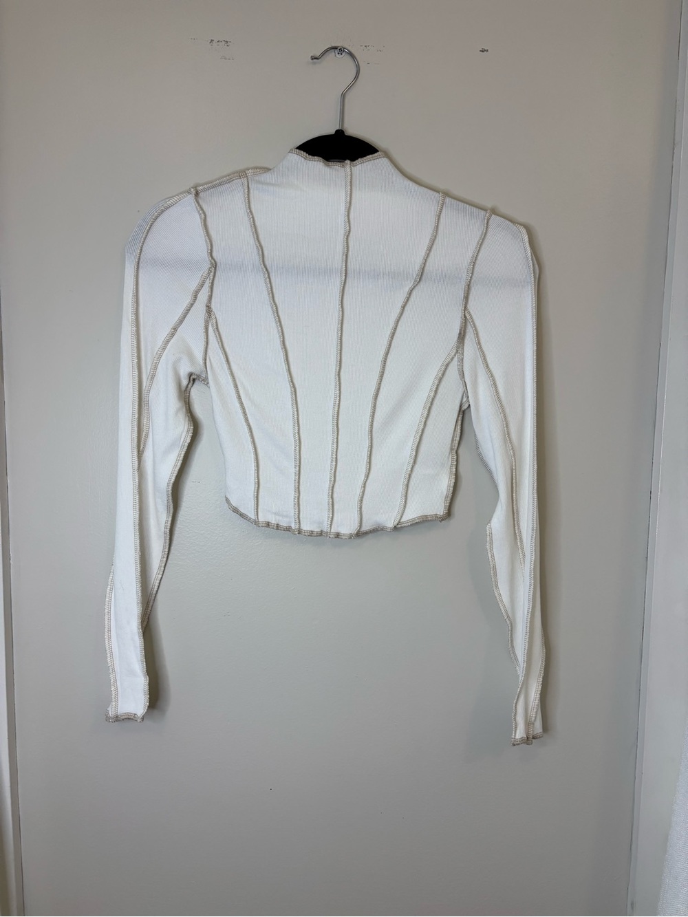 12th Tribe White Cropped Long-Sleeve Top with Contrast Seams